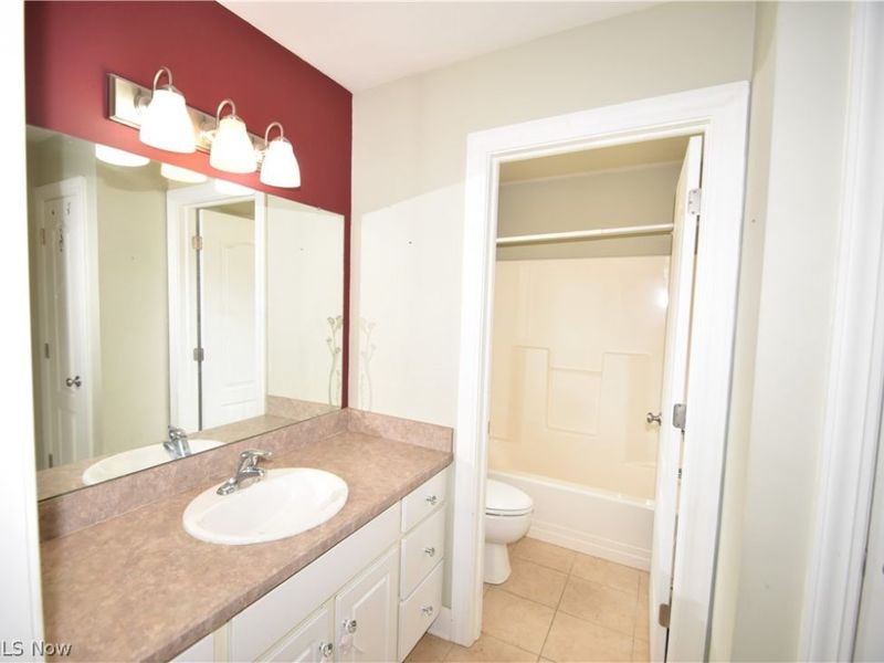 2145 Squirrel Run, Mineral Ridge, OH 44440 Photo 17