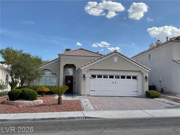 7937 Dover Shores Avenue , Las Vegas, NV 89128