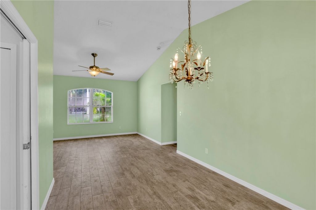 821 Robin Lane, Sebastian, FL 32958 Photo