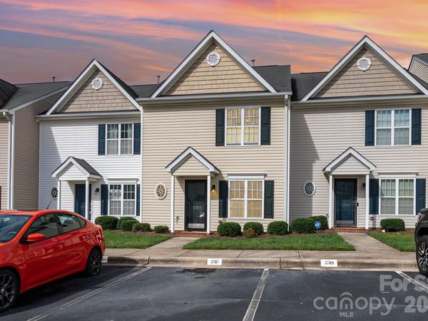 3707 Spanish Peak Drive, High Point, NC 27265