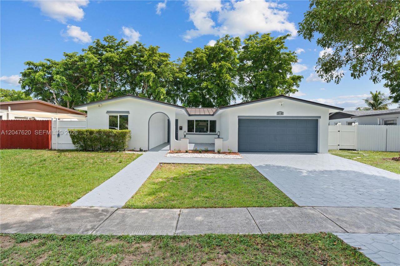 9110 NW 18th Ct, Pembroke Pines, FL 33024 Photo