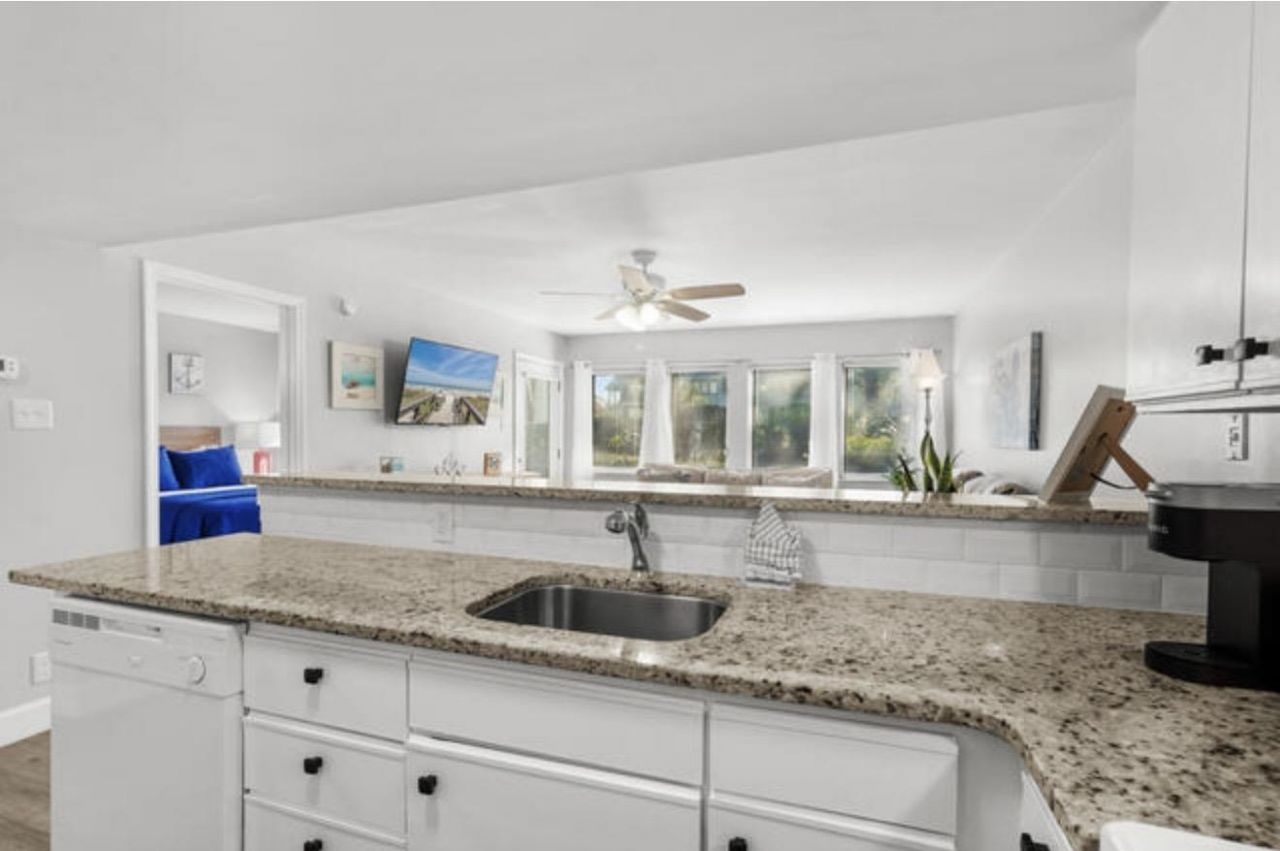 5905 S Kings Hwy. Photo 11