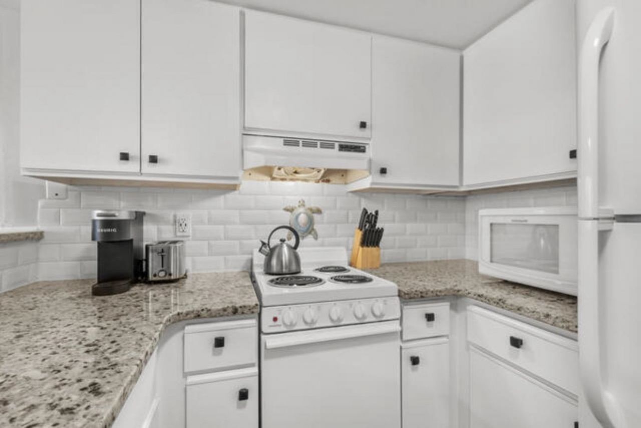 5905 S Kings Hwy. Photo 14
