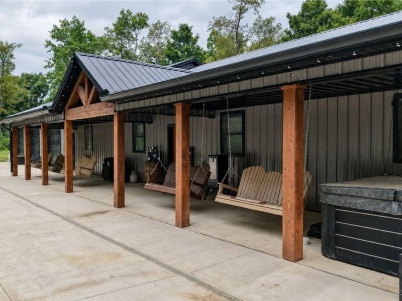 6168 SE Buckeye Hollow Road SE, Uhrichsville, OH 44683 Photo 3