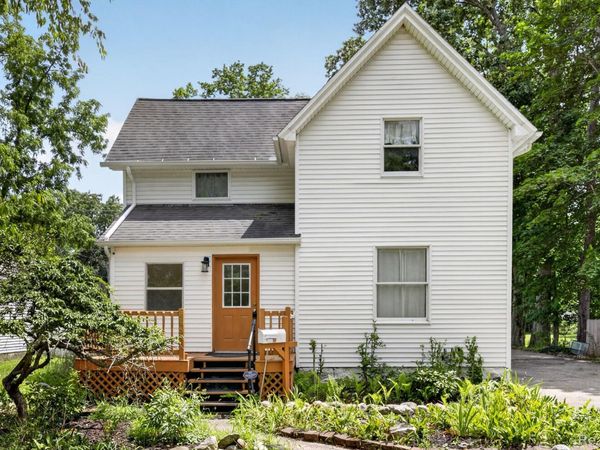 543 W Middle Street, Chelsea, Mi 48118