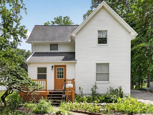 543 W Middle Street , Chelsea, MI 48118