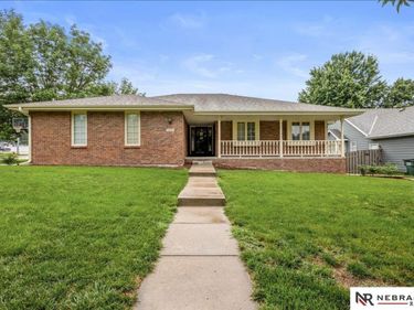 7635 Red Oak Road, Lincoln, NE 68516