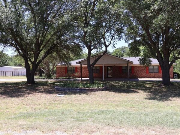 4315 Waples Road , Granbury, TX 76049