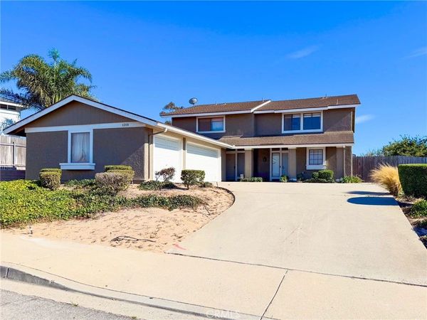 1210 E Foster Road, Unit B, Santa Maria, CA 93455