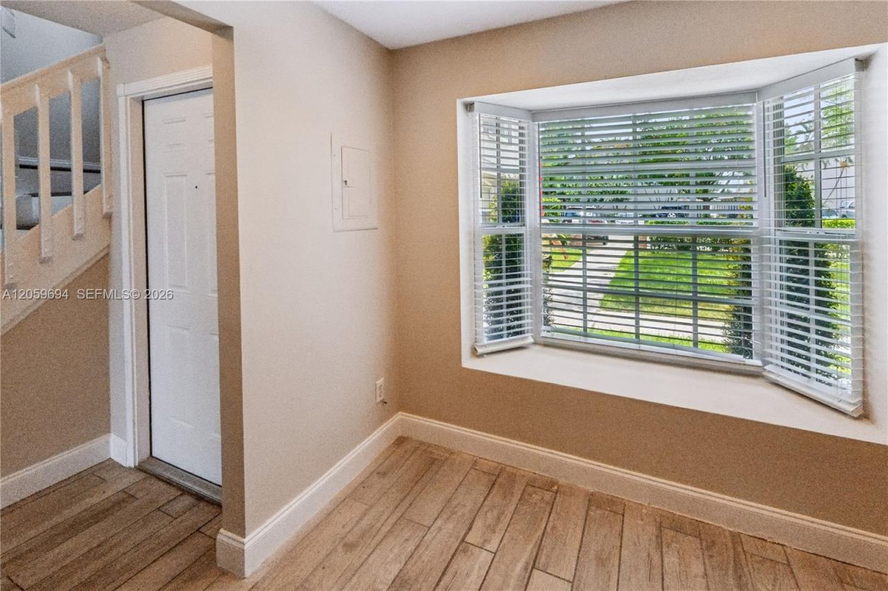 3824 NW 122nd Ter, Sunrise, FL 33323 Photo
