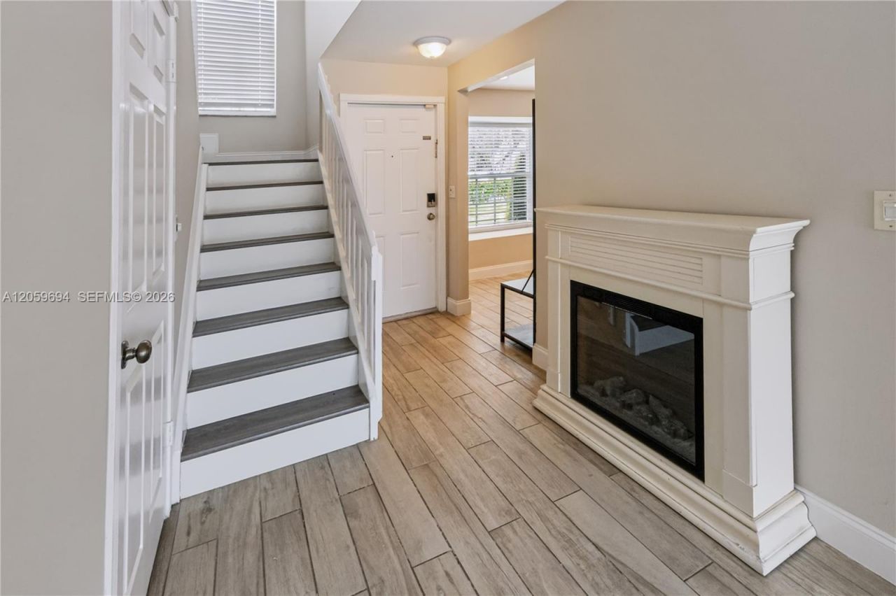 3824 NW 122nd Ter, Sunrise, FL 33323 Photo