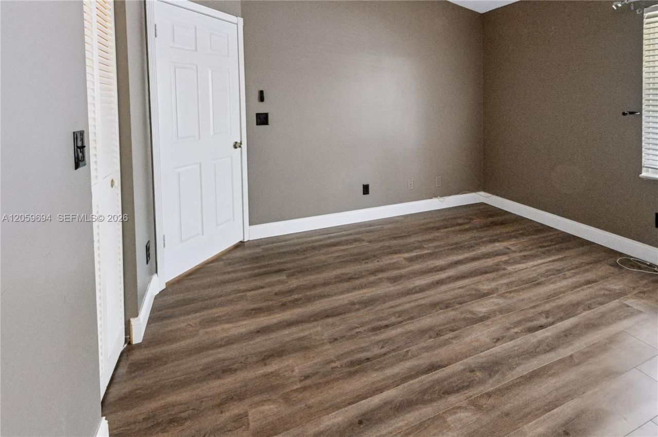 3824 NW 122nd Ter, Sunrise, FL 33323 Photo