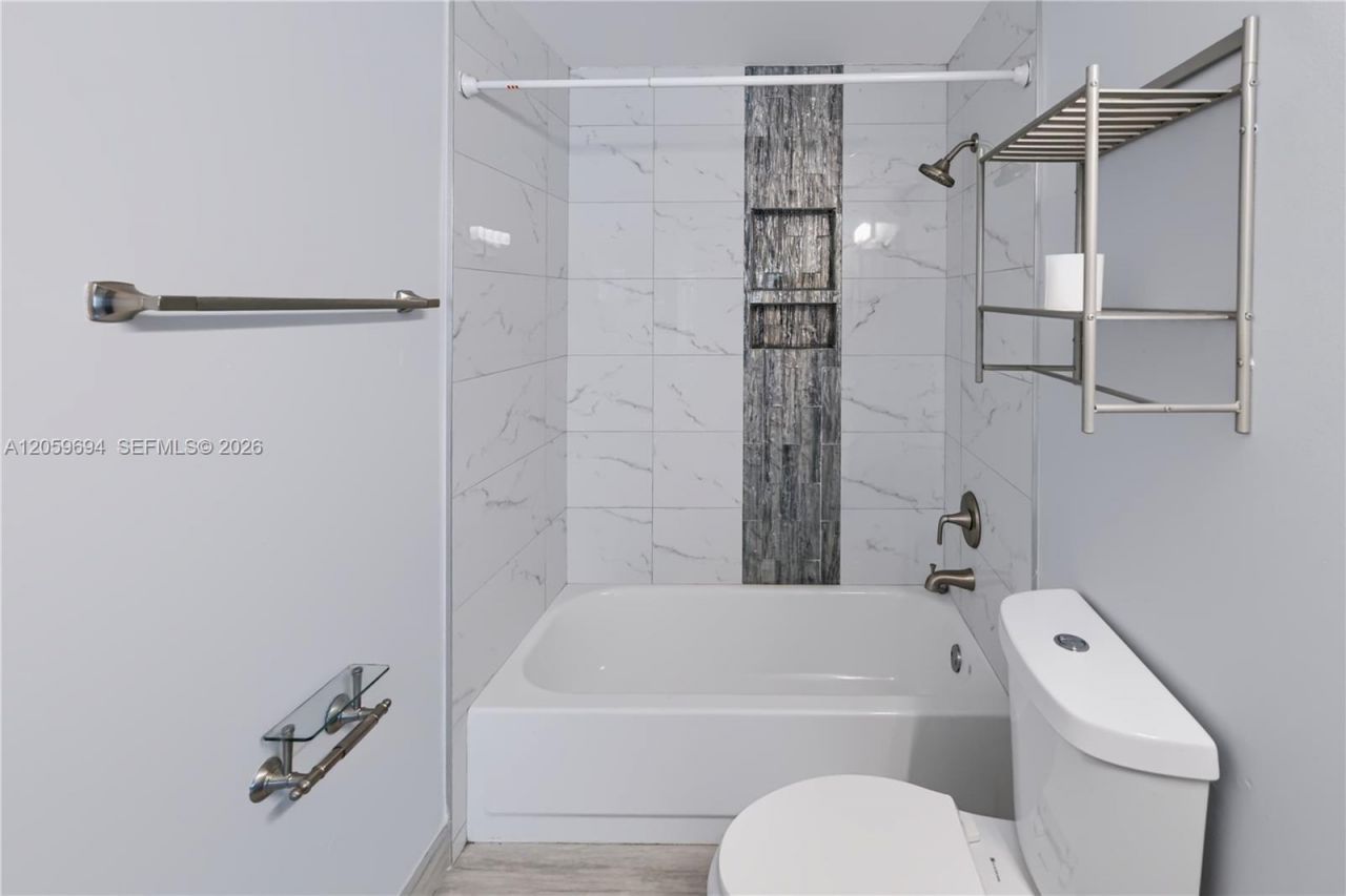 3824 NW 122nd Ter, Sunrise, FL 33323 Photo