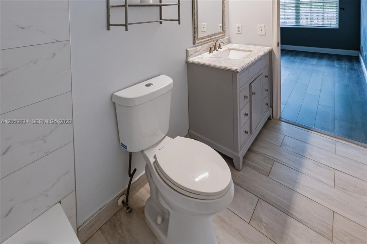 3824 NW 122nd Ter, Sunrise, FL 33323 Photo
