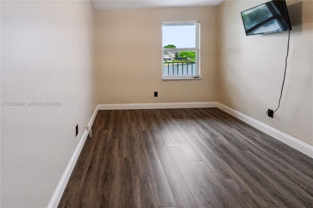 3824 NW 122nd Ter, Sunrise, FL 33323 Photo