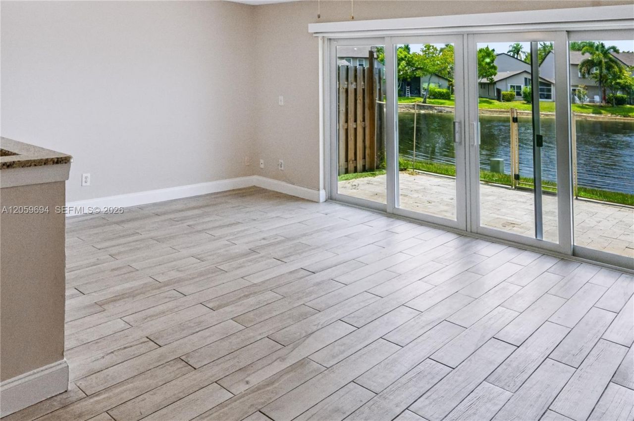 3824 NW 122nd Ter, Sunrise, FL 33323 Photo