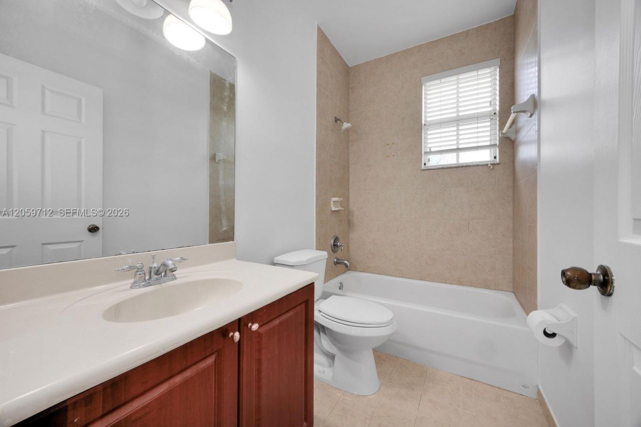 12745 SW 204th Ln , Miami, FL 33177 Photo