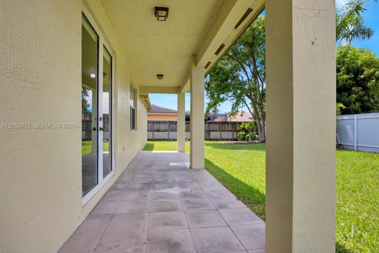 12745 SW 204th Ln , Miami, FL 33177 Photo