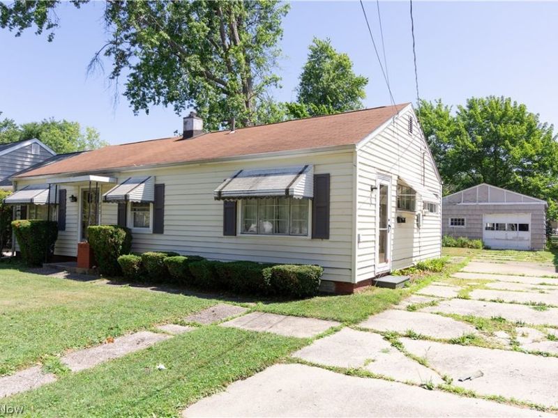 802 Norman Avenue, Ashtabula, OH 44004 Photo 2