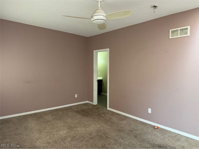 5703 Bridge Avenue, Cleveland, OH 44102 Photo 13