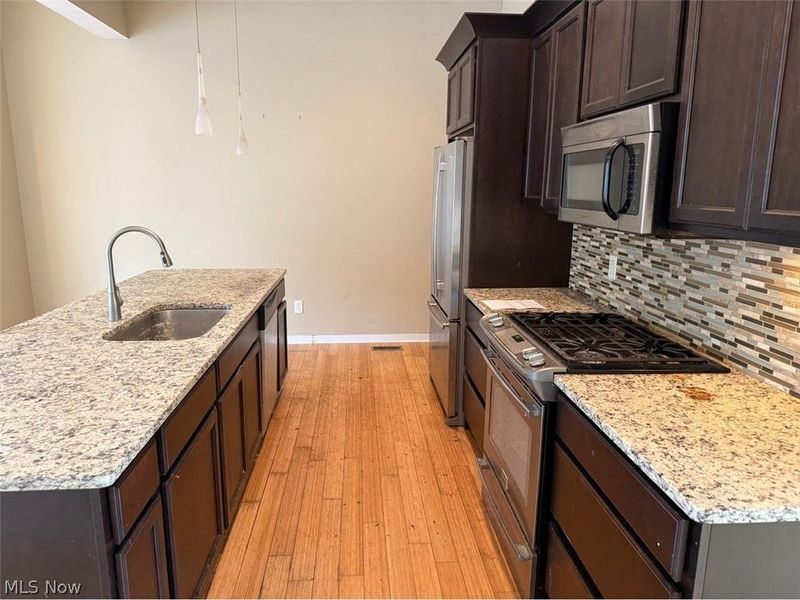 5703 Bridge Avenue, Cleveland, OH 44102 Photo 5