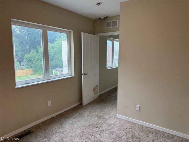 5703 Bridge Avenue, Cleveland, OH 44102 Photo 9