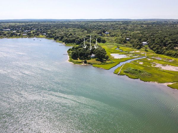 43 Sengekontacket Road , Oak Bluffs, MA 02557