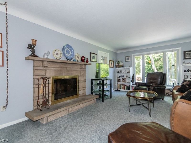 8422 Holly Hill Drive, Novelty, OH 44072 Photo 10