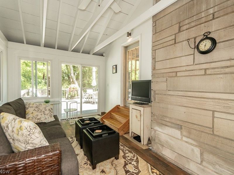 8422 Holly Hill Drive, Novelty, OH 44072 Photo 7