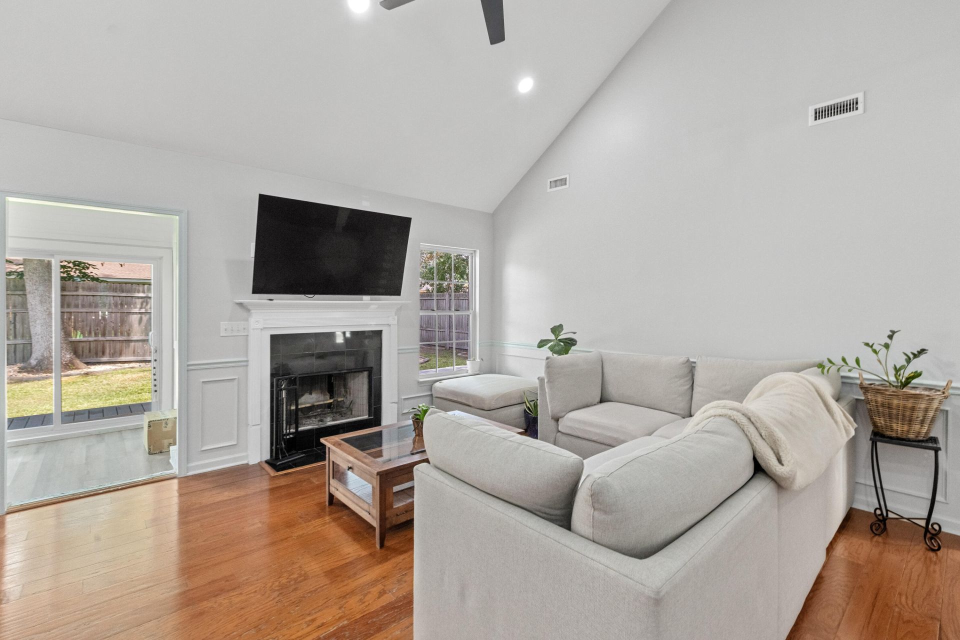 1117 Langdoc Street Photo 14