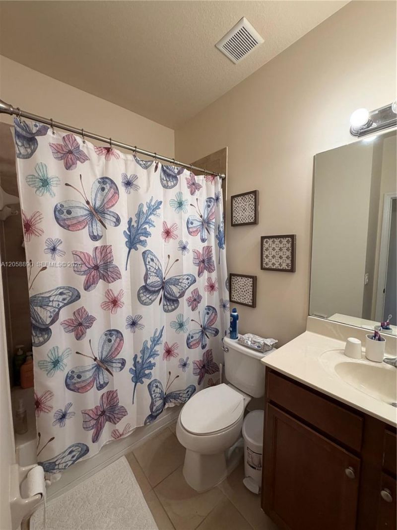 17089 SW 93rd St, Miami, FL 33196 Photo