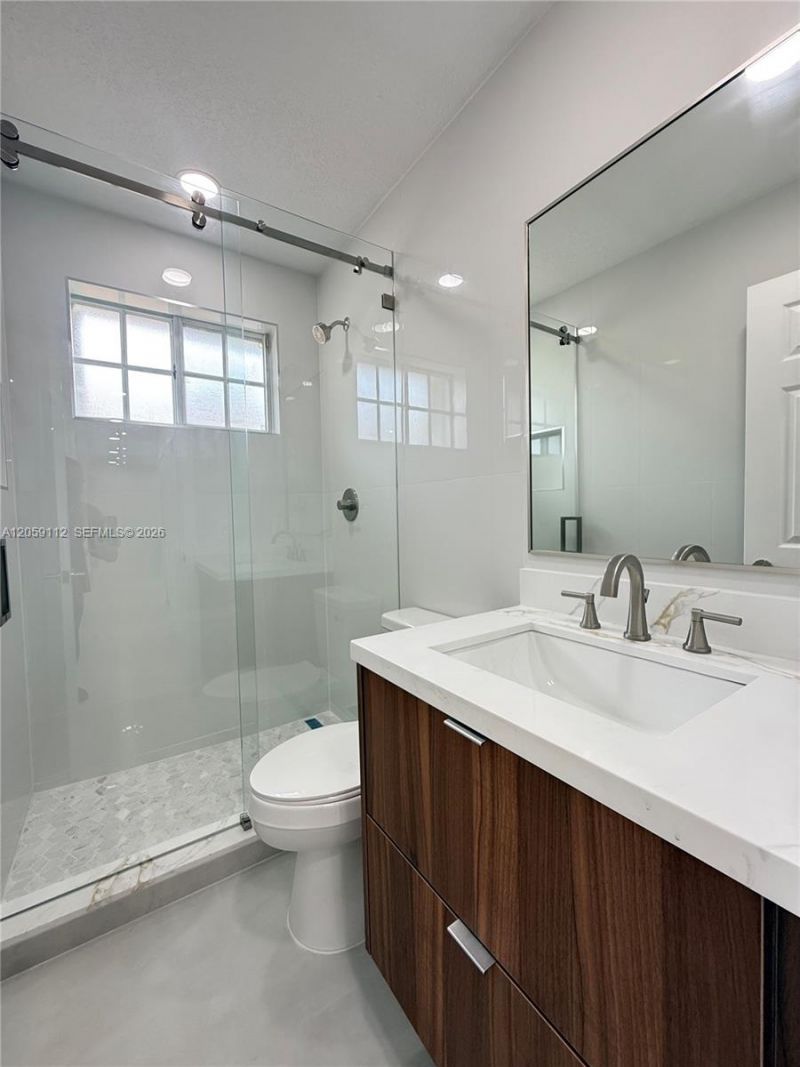 3514 W 76th St, Unit 201, Hialeah, FL 33018 Photo