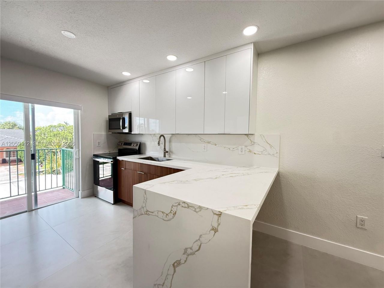 3514 W 76th St, Unit 201, Hialeah, FL 33018 Photo