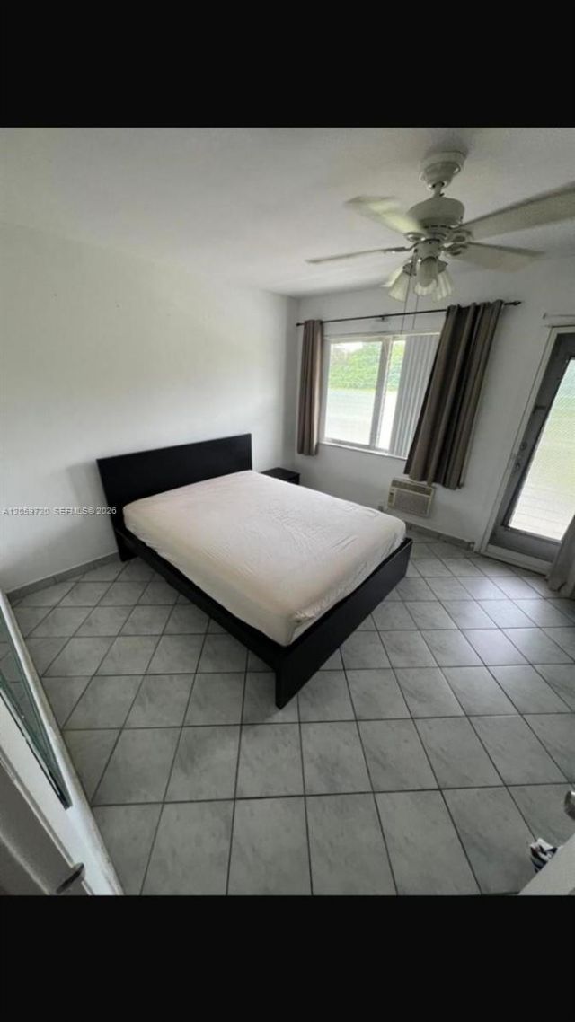 500 Layne Blvd , Unit 14, Hallandale Beach, FL 33009 Photo