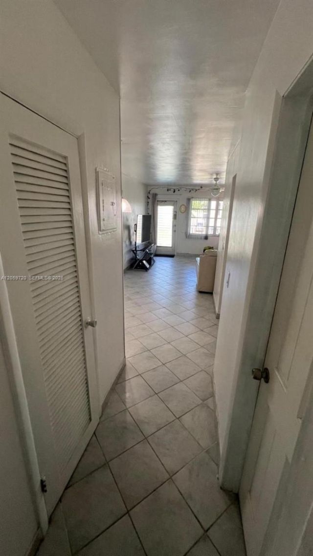 500 Layne Blvd , Unit 14, Hallandale Beach, FL 33009 Photo