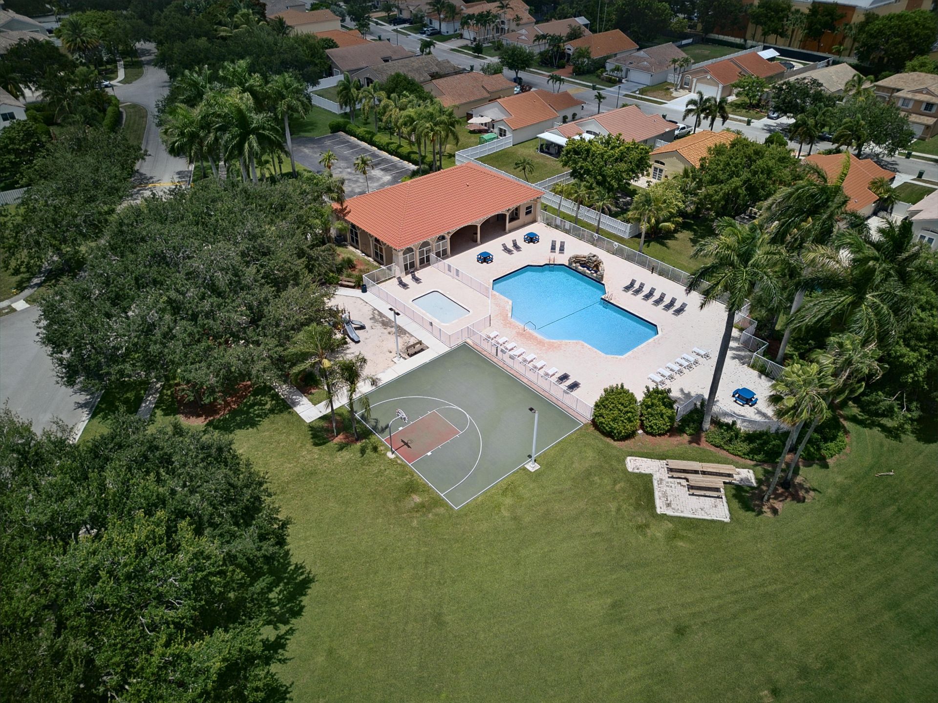 358 SW 188th Terrace, Pembroke Pines, FL 33029 Photo