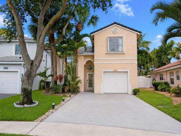 5655 LA QUINTA Court, Lake Worth, FL 33463