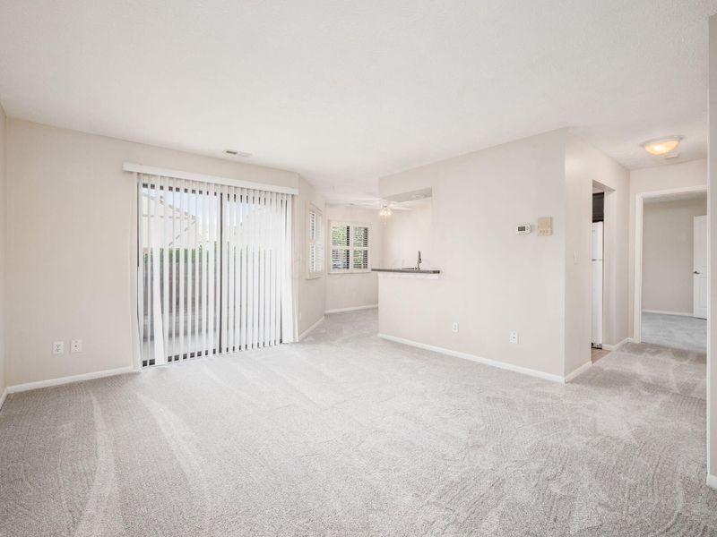 2196 Hedgerow Road, Unit 2196C, Columbus, OH 43220 Photo 6