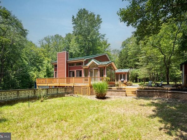 16001 CROOM AIRPORT ROAD , UPPER MARLBORO, MD 20772