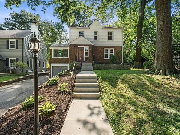 26 Hardith Hill Court, Rock Hill, MO 63119