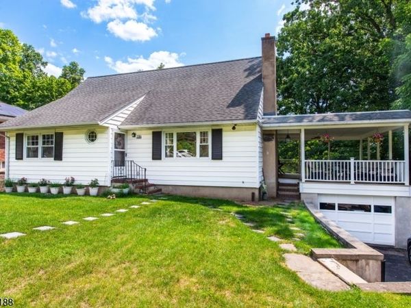 186 Macdonald Dr, Wayne, NJ 07470
