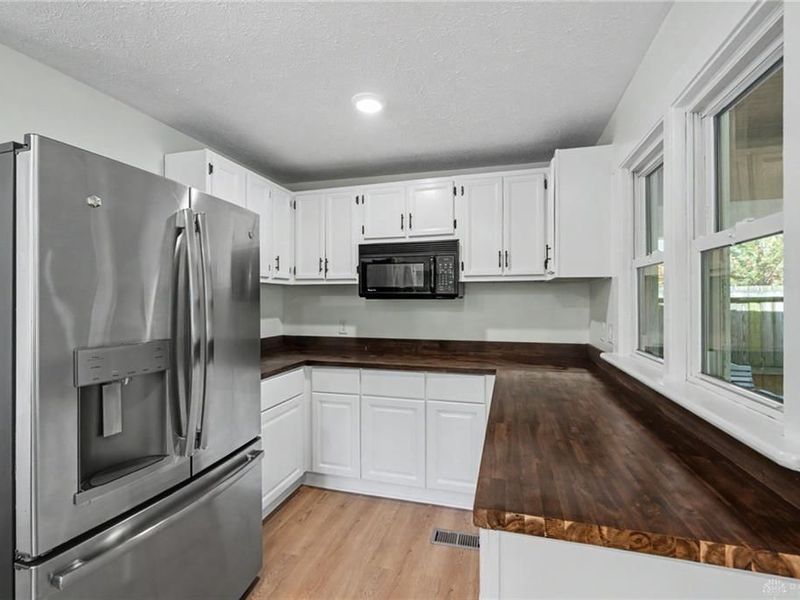 1180 E Shoop Road, Tipp City, OH 45371 Photo 13