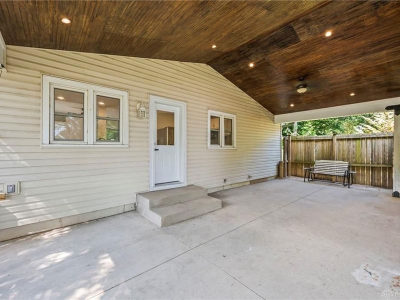 1180 E Shoop Road, Tipp City, OH 45371 Photo 5