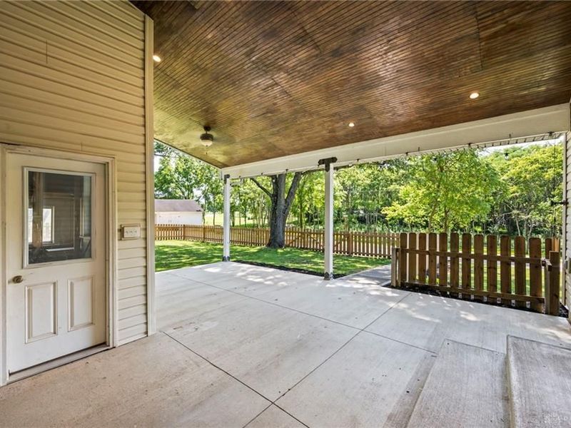 1180 E Shoop Road, Tipp City, OH 45371 Photo 6