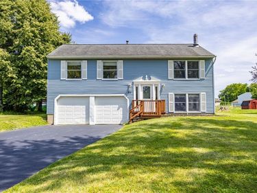 83 Wildherd Drive , Henrietta, NY 14467