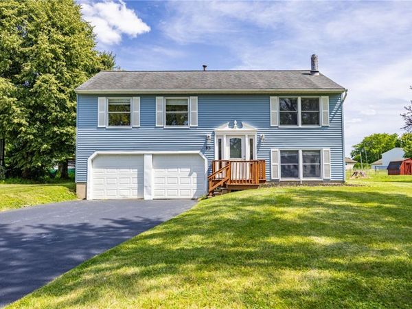 83 Wildherd Drive , Henrietta, NY 14467