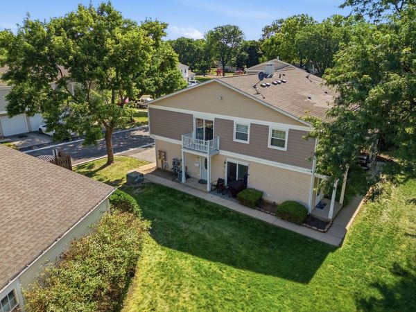1323 Braver Court, Unit 1323, Wheeling, IL 60090