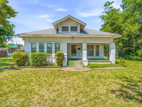648 N Belknap Street, Stephenville, TX 76401
