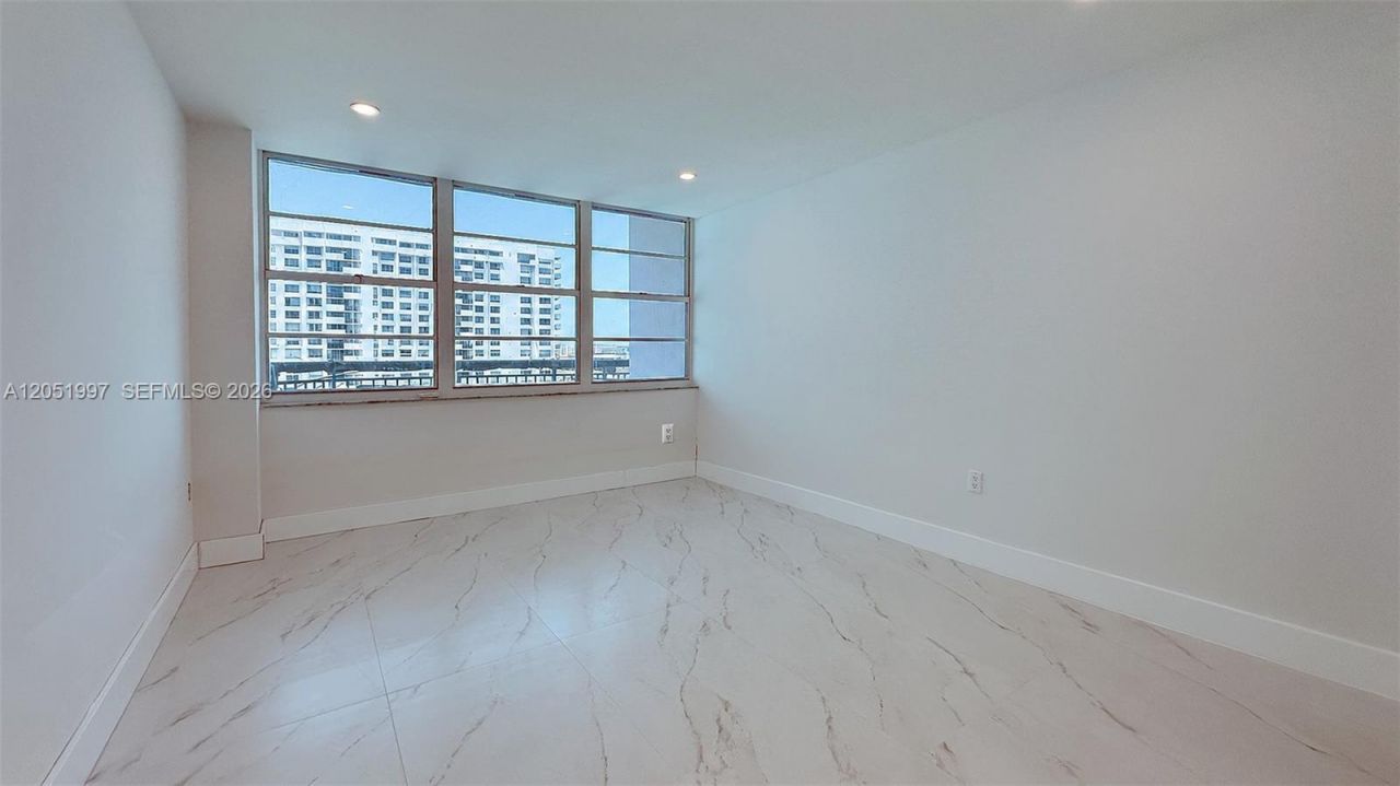 18061 Biscayne Blvd, Unit 1204, Aventura, FL 33160 Photo