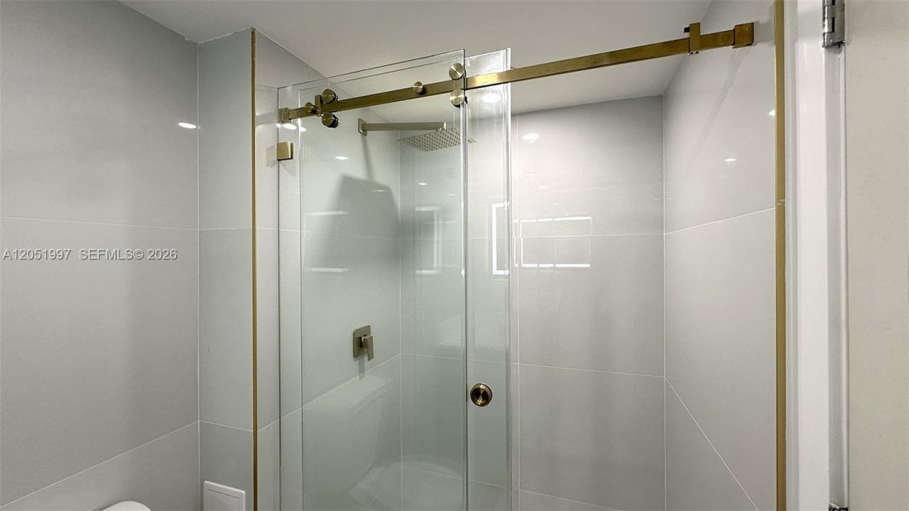 18061 Biscayne Blvd, Unit 1204, Aventura, FL 33160 Photo
